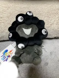 s*.様 大阪関西万博　座り　EXPO2025 黒ミャクミャクお手玉風ぬいぐるみ