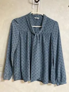 GLACIER 水玉リボン付き長袖シャツ M