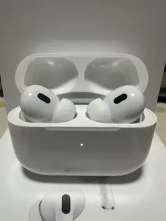AirPods Pro 2 第2世代A2698 Lightningモデル - メルカリ