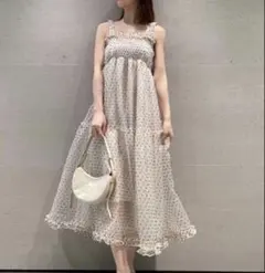evelyn レースフリル花柄キャミワンピース イエロー - メルカリ