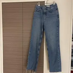 ZARA ストレートデニム　34