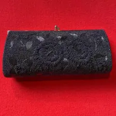 ビーズ刺繍 花柄 黒 クラッチバッグ