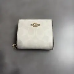 COACH コーチ　折り財布　ホワイト　白色のサムネイル