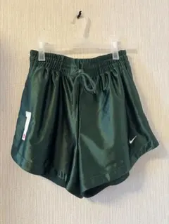 NIKE ショートパンツ