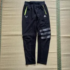 adidas ブラックジャージ
