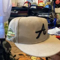 アトランタ・ブレーブス ベージュキャップ