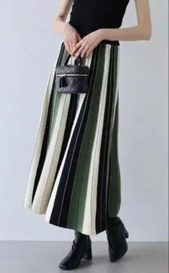 バイカラー　プリーツニットスカート