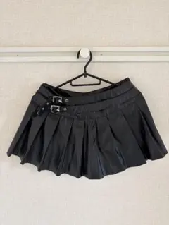 プリーツスカート