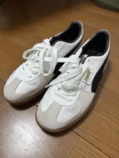 PUMA スニーカー