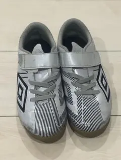 umbro サッカーシューズ トレーニングシューズのサムネイル