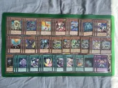 遊戯王【紋章獣ライゼオル】デッキ トロン一家 スリーブ付 遊戯王【紋章獣ライゼオル】デッキ トロン一家 スリーブ付 - メルカリ