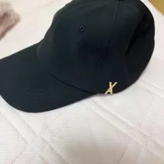 VARZAR ブラック×ゴールド金具 キャップ 美品