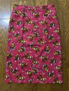 花柄タイトスカート ピンク　ストレッチ