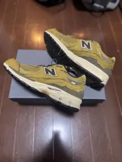ニューバランス2002R High Desert/Dark Moss-Black