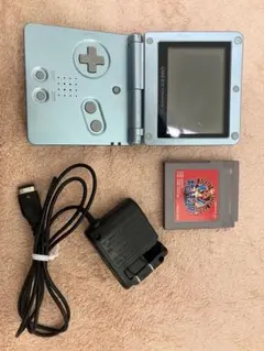 任天堂 ゲームボーイアドバンス本体 充電器付　　ポケモン赤付