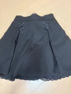 リボン付き黒フレアスカートのサムネイル
