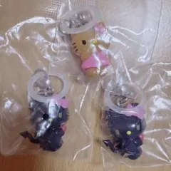 ハローキティ ガチャ めじるしアクセサリー 悪魔 日焼け