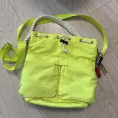 cheek ネオンイエロー ショルダーバッグのサムネイル