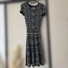 BCBGMAXAZRIA ニットワンピース ＸＳのサムネイル