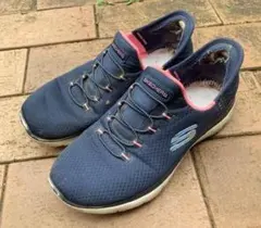 スケッチャーズ スニーカー