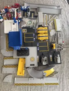 トミカ ハイパーレスキュー ハイパーブルーポリス 基地セット - メルカリ