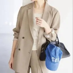 2025年最新】SLOBE IENA カラー：ベージュ系 テーラードジャケットの