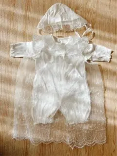 ホワイト フリル付き ベビードレス　新生児