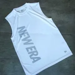 極美品 NEWERA トレーニングノースリーブドライシャツ デカロゴ ホワイトのサムネイル
