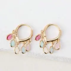揺れるジルコニアゴールドピンク水色白ストーンフープピアス ブランド結婚式可愛い夏