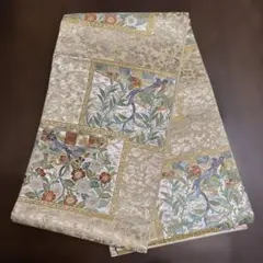 ⑤ 豪華な花柄の刺繍 袋帯