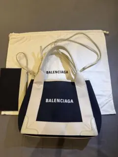 ［美品］BALENCIAGA ハンドバッグ ネイビー カバス　xsのサムネイル