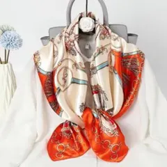 オレンジとクリームのシルク風スカーフ 大判 90cmx 90cm