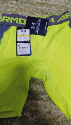 【サイズМ】新品未使用　アンダーアーマー　コンプレッションショーツ　メンズ