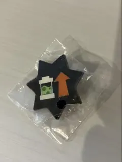 スプラトゥーン　ギアパワーのかけら　ピンバッジのサムネイル