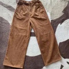 コーデュロイパンツ
