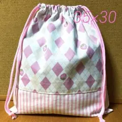 (35×30)ピンクのいちご柄♡ハンドメイドの体操着袋♡お着替え袋♡巾着