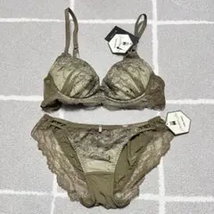 Item thumbnail for item 5f7f9afd-a541-4a32-add0-36aebbe693fe