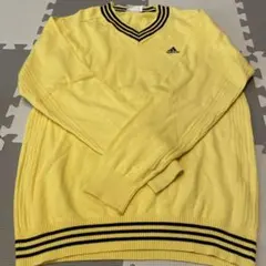 送料込み‼️adidas Vネック ニット セーター イエローのサムネイル