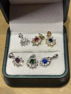 遺品生前整理人工宝石が装飾されたペンダントチャームまとめ売り