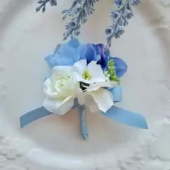 白と水色のお花とリボンのコサージュ　男の子にも女の子にも！