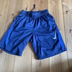 Nike DRI-FIT ショートパンツ S120-130 ネイビー　キッズ