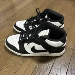 Nike Dunk Mid Black and White