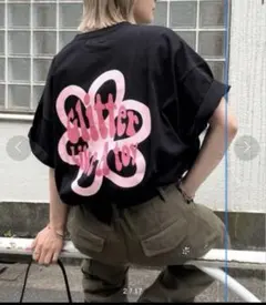 who's who gallery フラワーtシャツのサムネイル