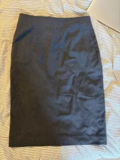 UNIQLO グレー タイトスカート スリット付き
