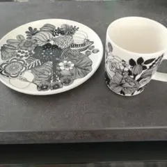 marimekko 花柄 皿&マグのサムネイル