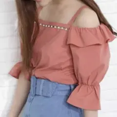 947 JILLSTUART パールスクエアネックオフショルブラウス Mのサムネイル