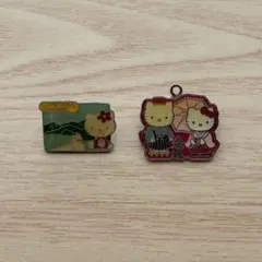 ハローキティ ご当地 ピンバッジ 2種セットのサムネイル