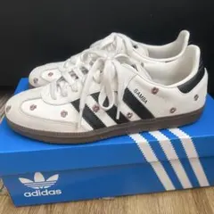 adidas Samba ホワイト ブラック 花柄刺繍