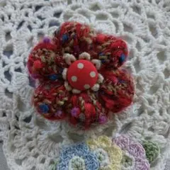 お花のブローチ