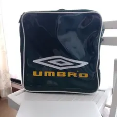 UMBRO エナメル ショルダーバッグ グリーンのサムネイル
